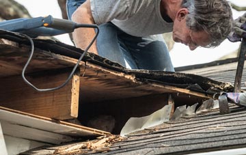 common causes of Lindsey fascia damage
